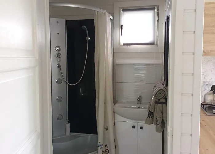 Lena Domek letniskowy